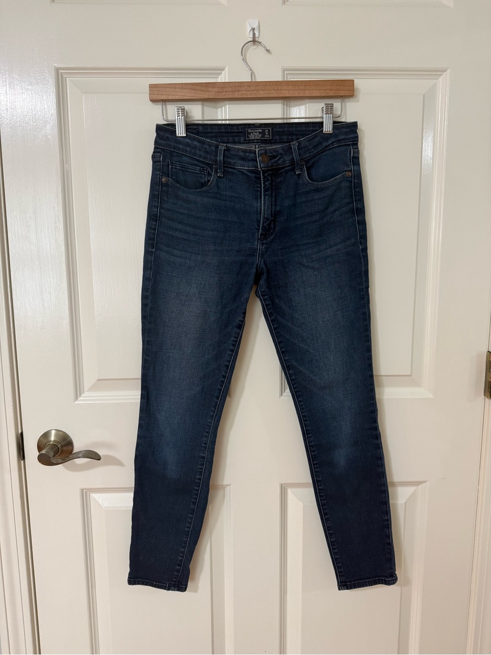 Abercrombie & Fitch Harper Low Rise Super Skinny Jeans size 27 / 4S